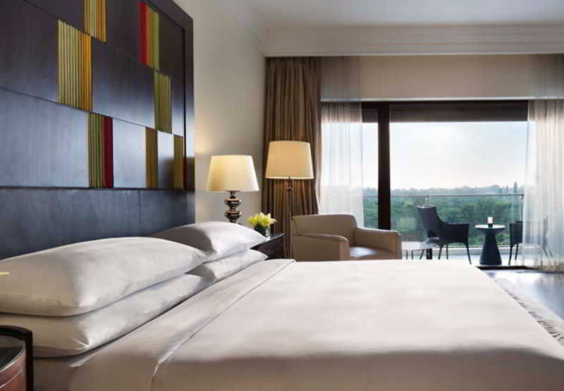 Jw Marriott Hotel Bengaluru Exterior foto